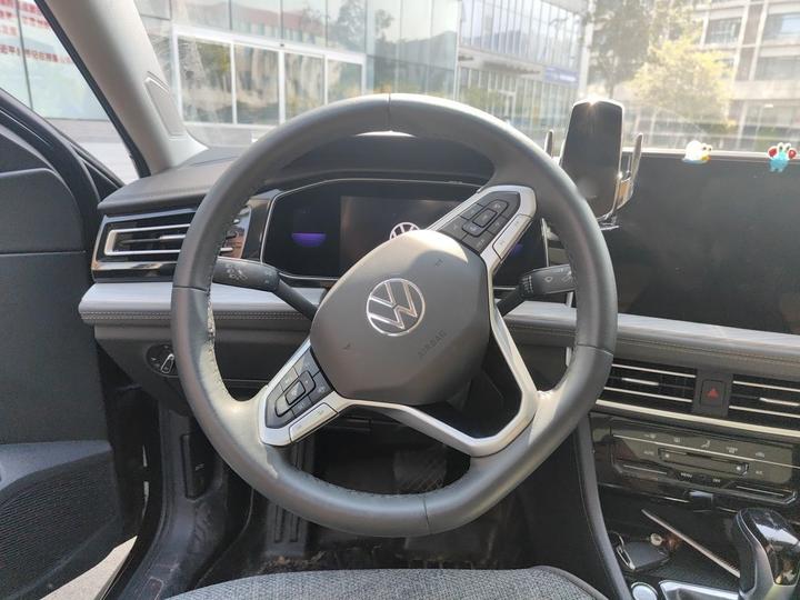 Sagitar 2023 280TSI DSG Plus photo 3