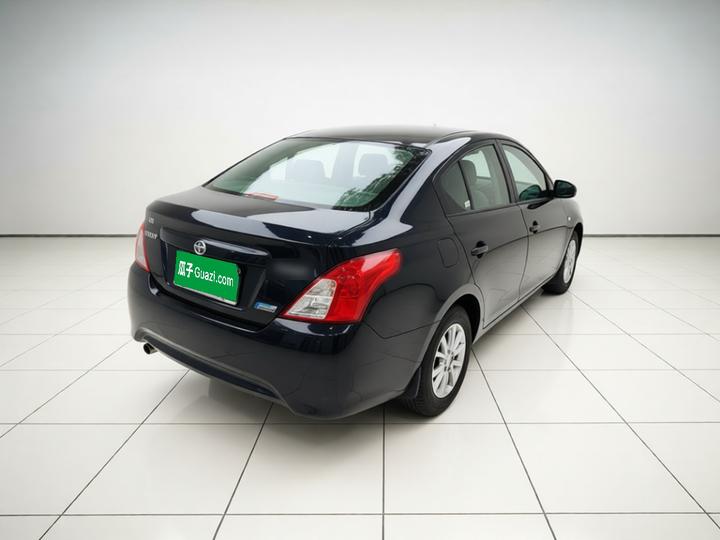 2015 1.5XE CVT Comfort photo 6
