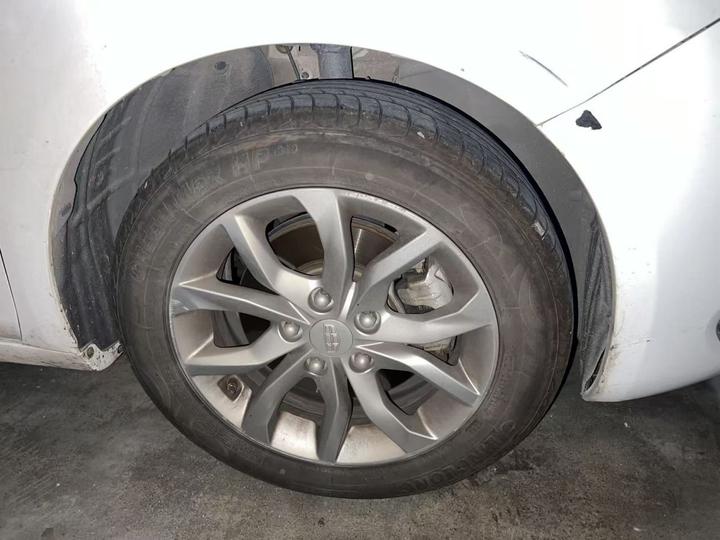 Emgrand GL 2017 1.3T DCT Elite photo 8
