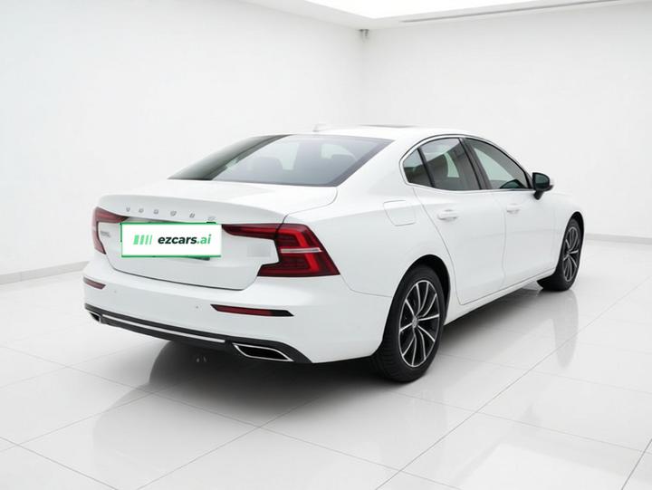 S60 2021 T4 Luxury photo 6