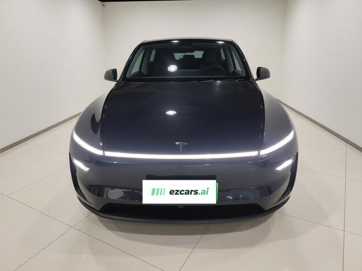 Model Y 2025 RWD photo 2