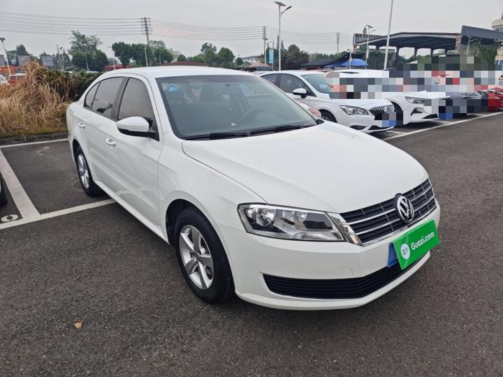 Lavida 2017 1.6L AT photo 3