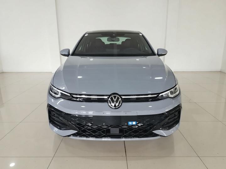 Golf 2025 Facelift 300TSI R-Line photo 2