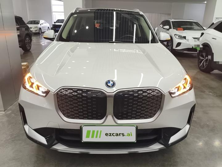 iX1 2025 eDrive25L X Design Package