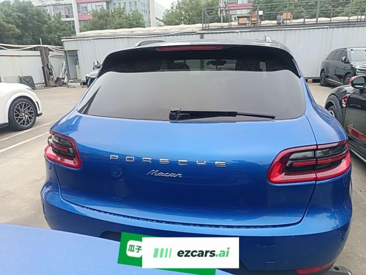 2016 Macan 2.0T photo 3