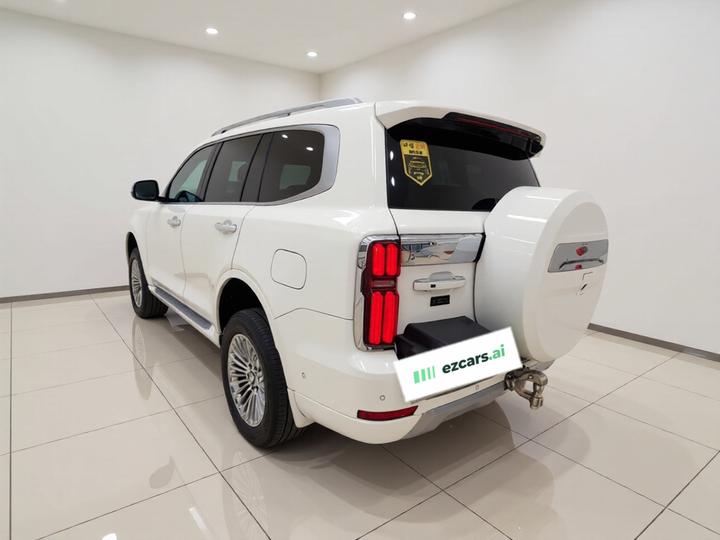 500 EV 2023 Hi4-T photo 4