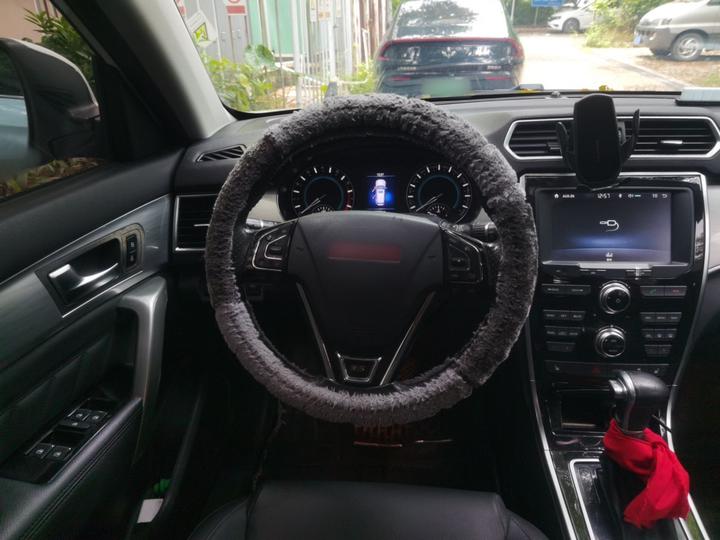 H2 2015 1.5T AT RWD Premium photo 3