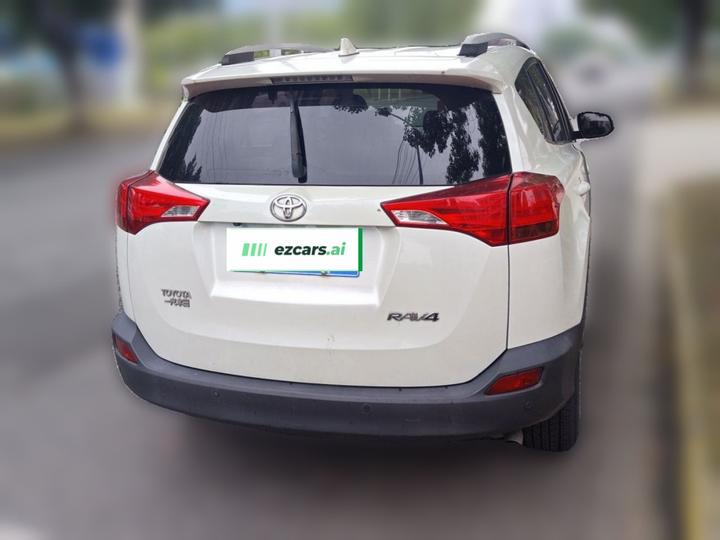 RAV4 2015 2.0L CVT RWD photo 5