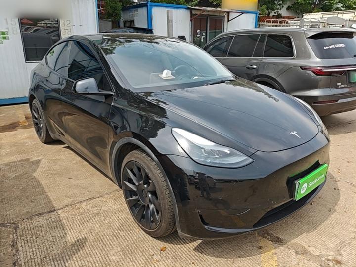 Model Y 2022 Facelift RWD photo 3