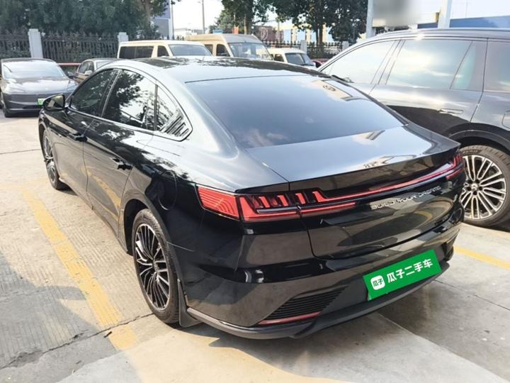 Han 2021 EV Standard Range Luxury photo 4