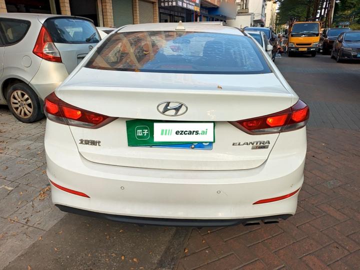Elantra 2016 1.4T DCT photo 5