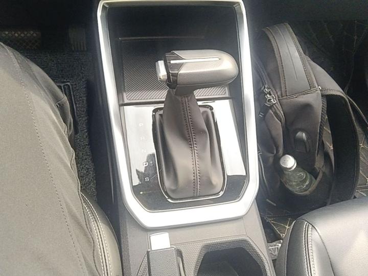 Wuling 2022 1.5L CVT photo 8
