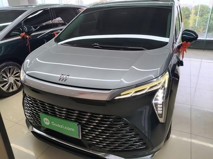 2023 2.0T 4-Seater photo 2