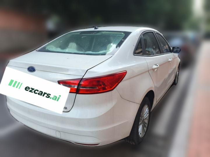 Escort 2015 1.5L AT Comfort photo 6