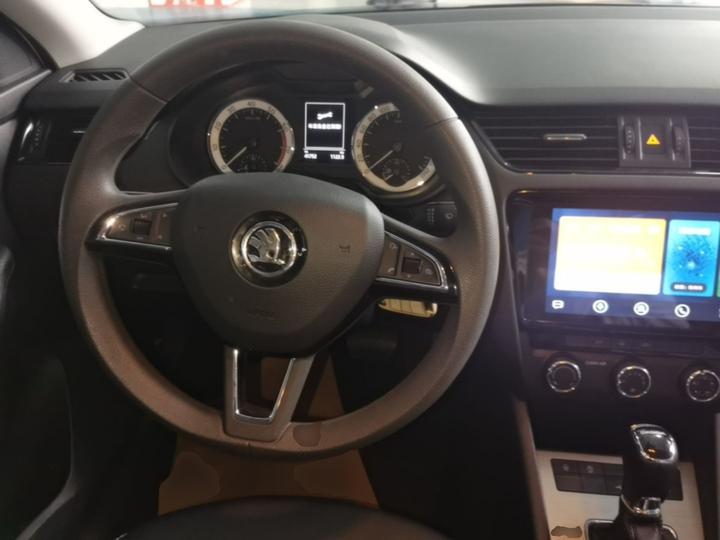 Octavia 2022 1.5L AT Comfort photo 6