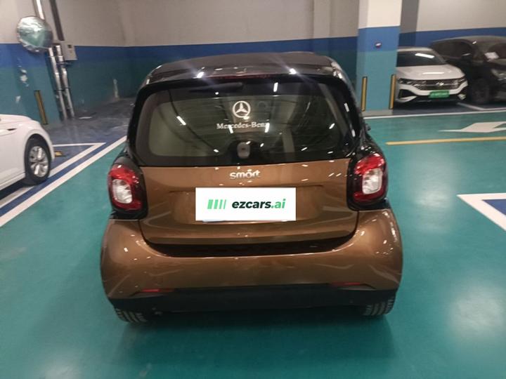 fortwo 2015 1.0L 52 Coupe photo 4