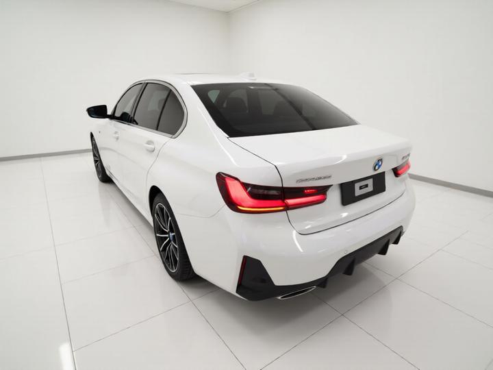 3 Series 2024 320Li M Sport Package photo 4