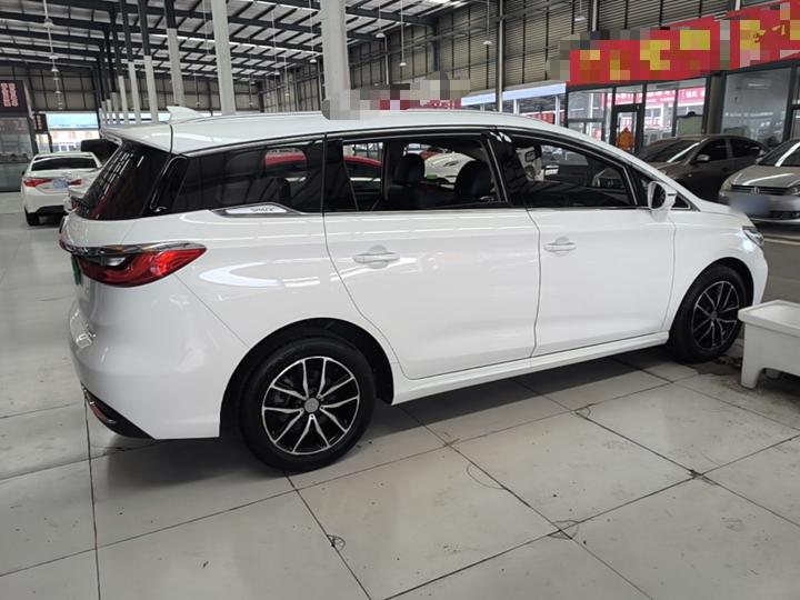 Song MAX 2017 1.5T AT Connected Elite 7-Seater photo 4