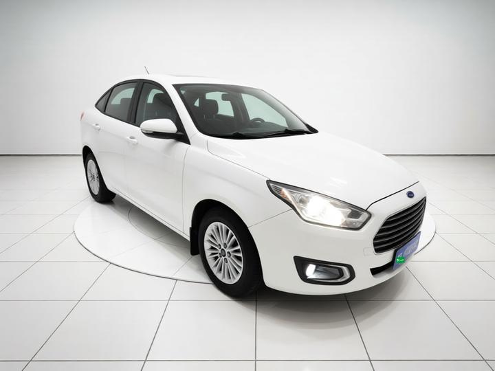 Escort 2015 1.5L AT Comfort photo 3