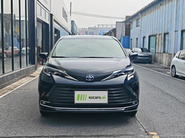 Sienna 2023 2.5L Hybrid Comfort photo 2