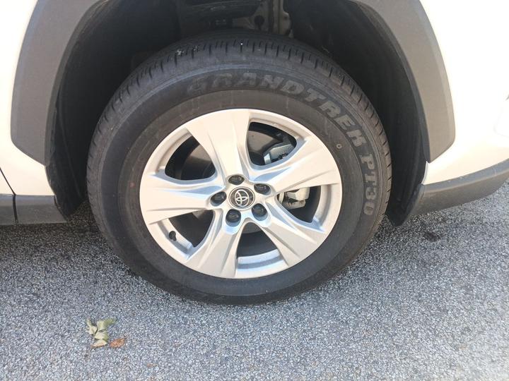 RAV4 2024 2.0L CVT RWD photo 8