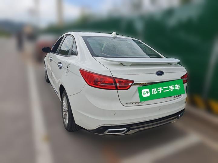 Escort 2017 1.5L MT Comfort photo 4