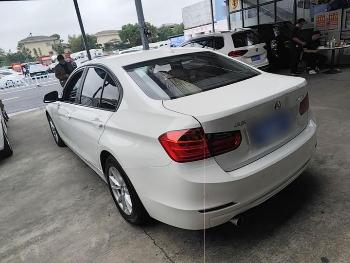 3 Series 2015 316i Progressive photo 4