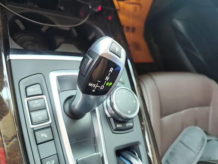 X5 Imported 2015 xDrive28i photo 8