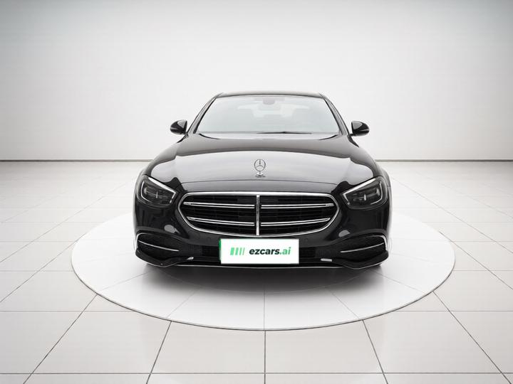 E-Class EV 2021 E 350 e L PHEV photo 2