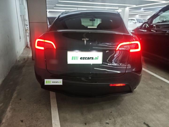 Model Y 2024 RWD photo 5