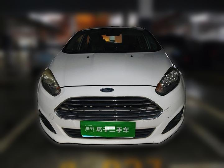 2013 Sedan 1.5L AT photo 2