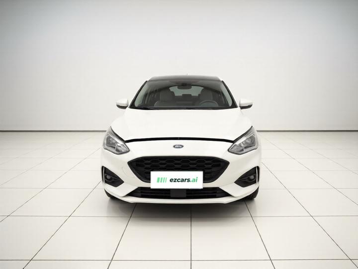 Focus 2020 Hatchback EcoBoost 180 AT photo 2