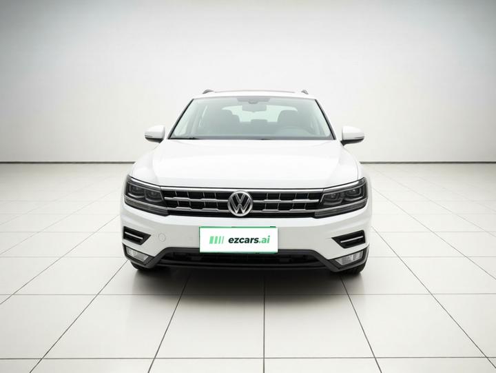 Tiguan L 2018 Facelift 330TSI AT RWD photo 2