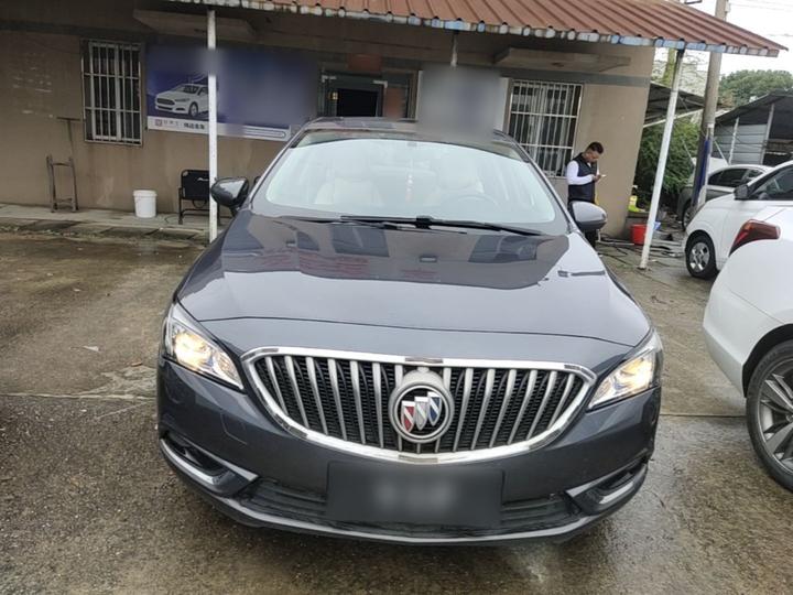 Verano 2015 Sedan 15S MT Progressive photo 2