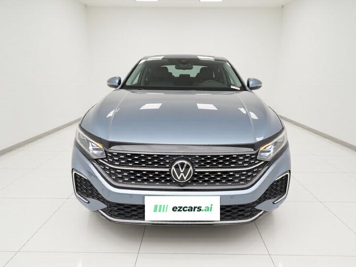 Passat 2022 330TSI Premium photo 2