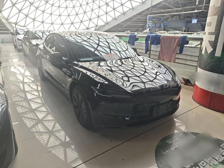 Model 3 2023 RWD photo 3