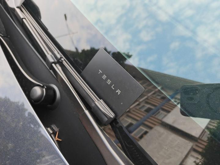 Model Y 2024 RWD photo 8