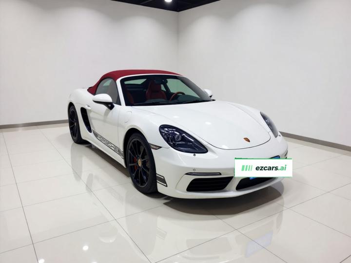 718 2020 Boxster 2.0T photo 3