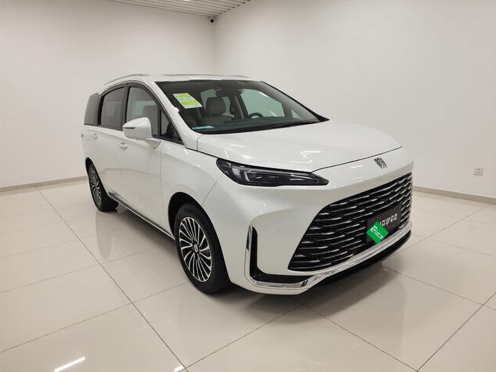 GL8 EV 2025 Smart photo 3