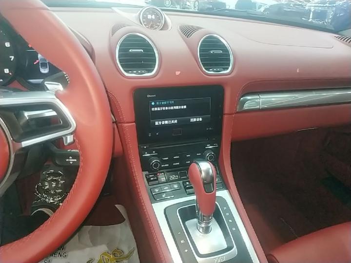 718 2022 Boxster 2.0T photo 8