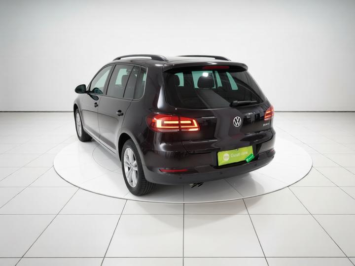 Tiguan 2016 300TSI AT AWD photo 4