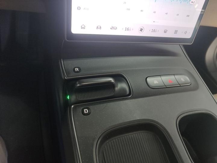 ET5T 2023 75kWh Touring photo 8