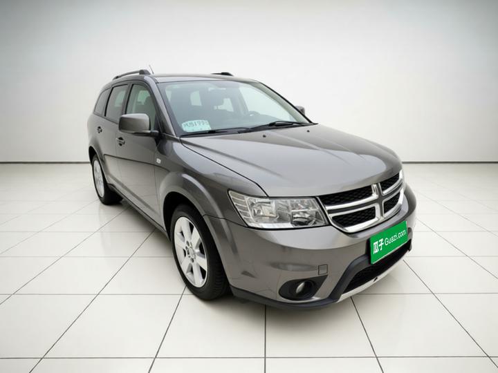 Dodge 2013 2.4L RWD photo 3