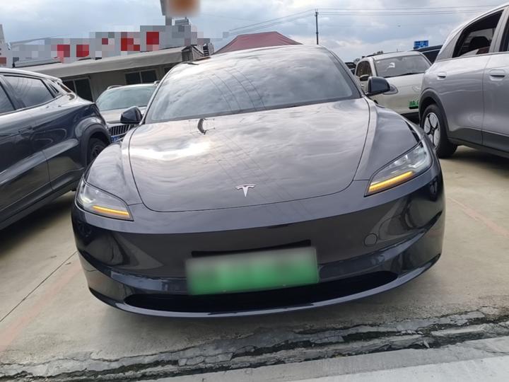 Model 3 2025 RWD photo 2