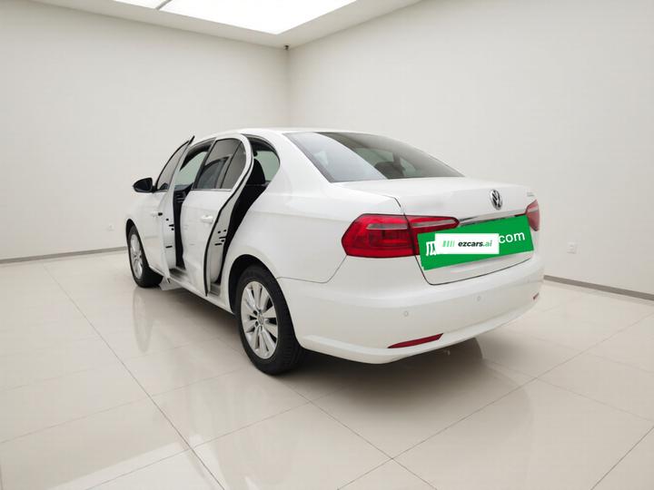 Lavida 2013 Facelift 1.4TSI DSG Comfort photo 4
