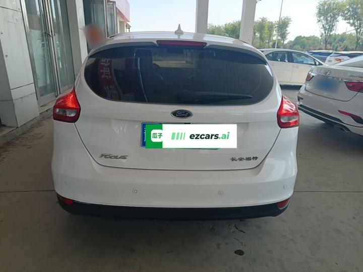 Focus 2017 Hatchback 1.6L AT Fashion photo 3