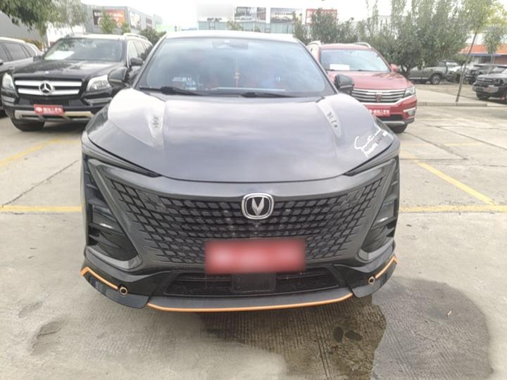 UNI-T 2022 1.5T Sport Premium photo 2