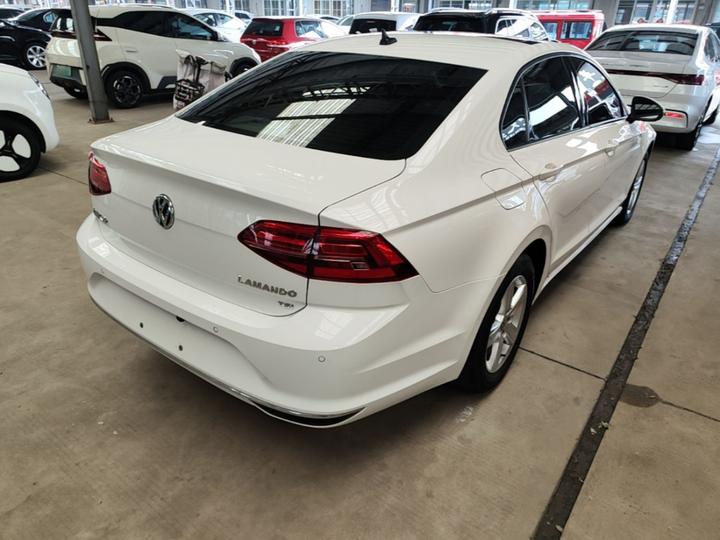 Lamando 2021 230TSI DSG photo 4
