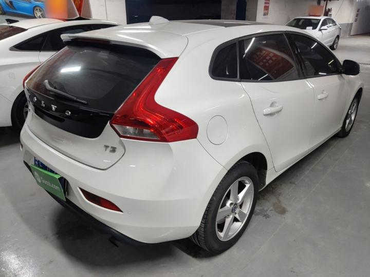 V40 2016 T3 photo 4