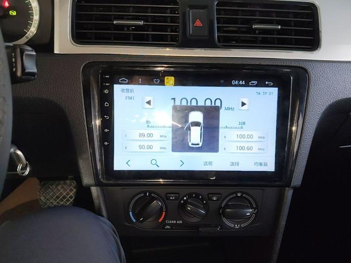 Rapid 2018 1.6L AT Comfort photo 8